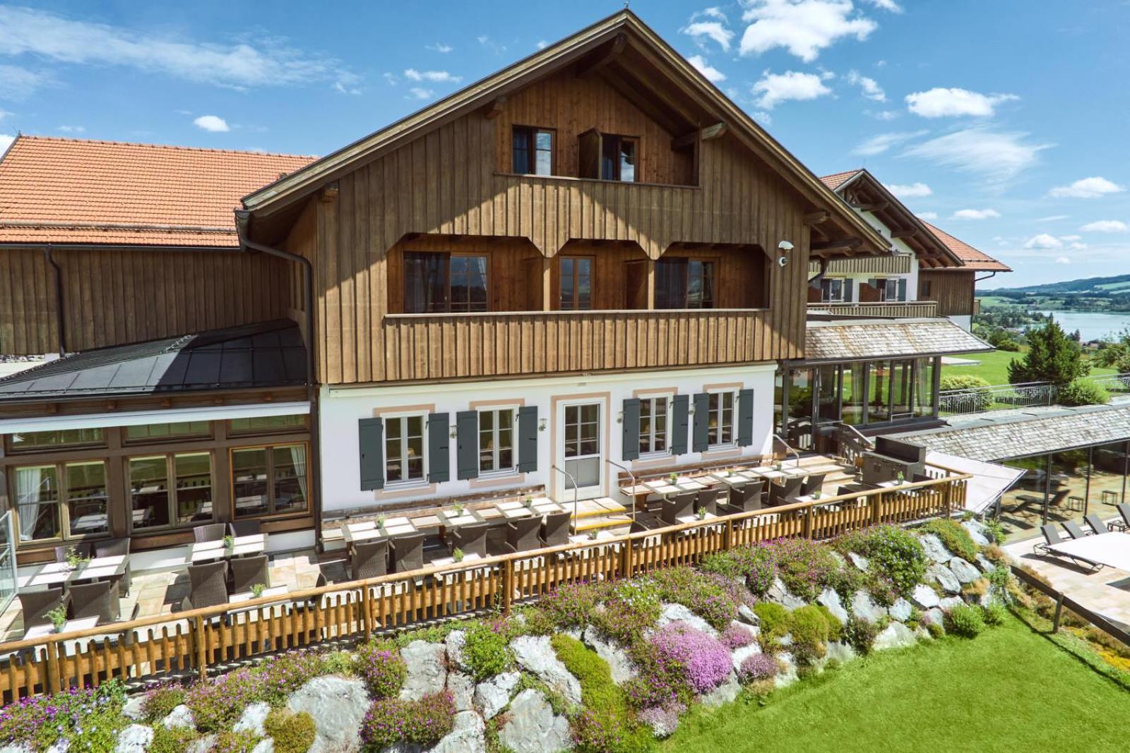 Hotel Auf Der Gsteig Gmbh レヒブルック エクステリア 写真
