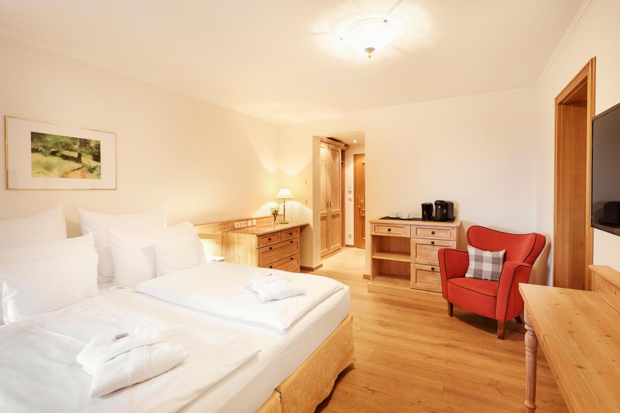 Hotel Auf Der Gsteig Gmbh レヒブルック エクステリア 写真
