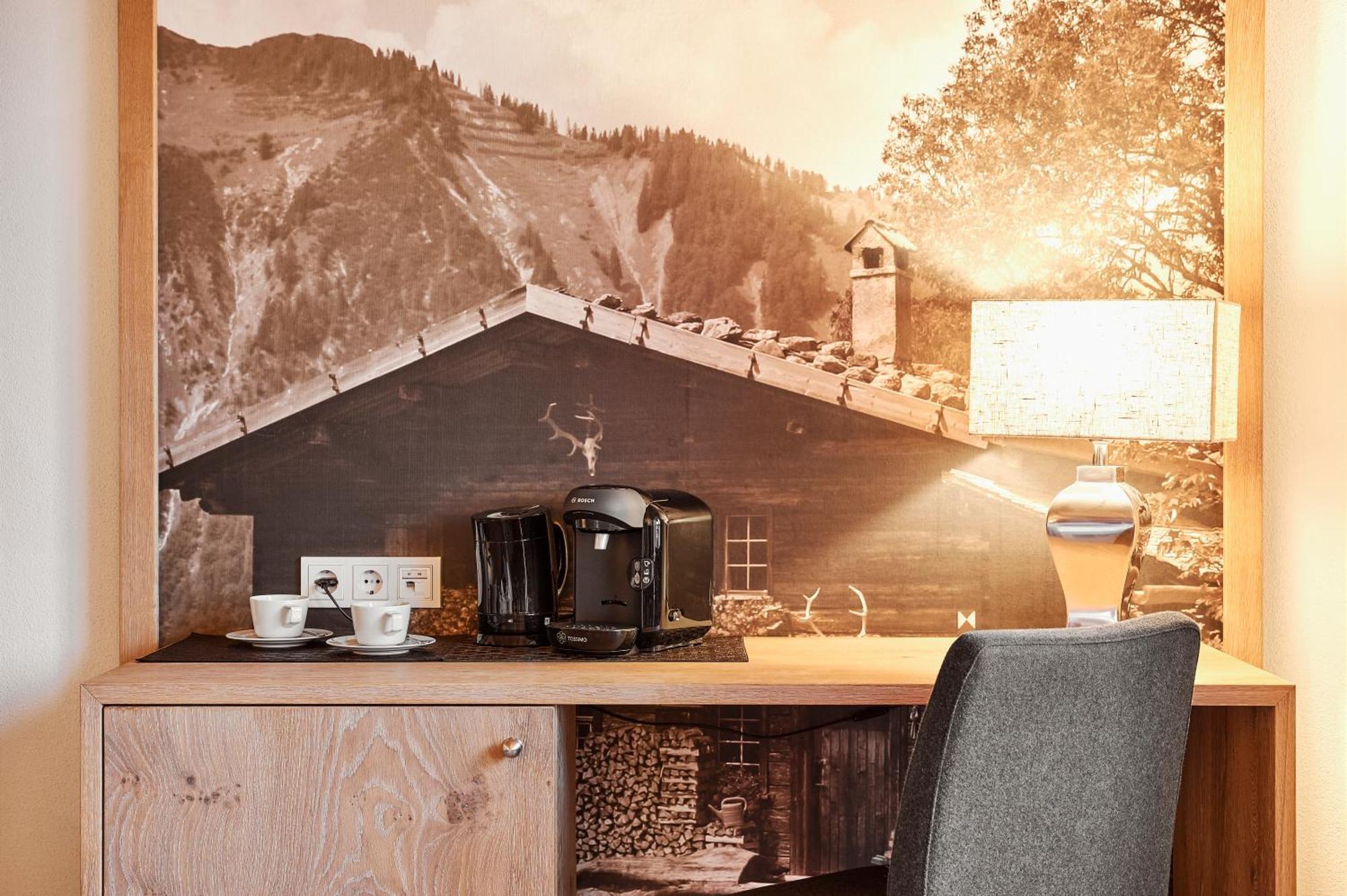 Hotel Auf Der Gsteig Gmbh レヒブルック エクステリア 写真